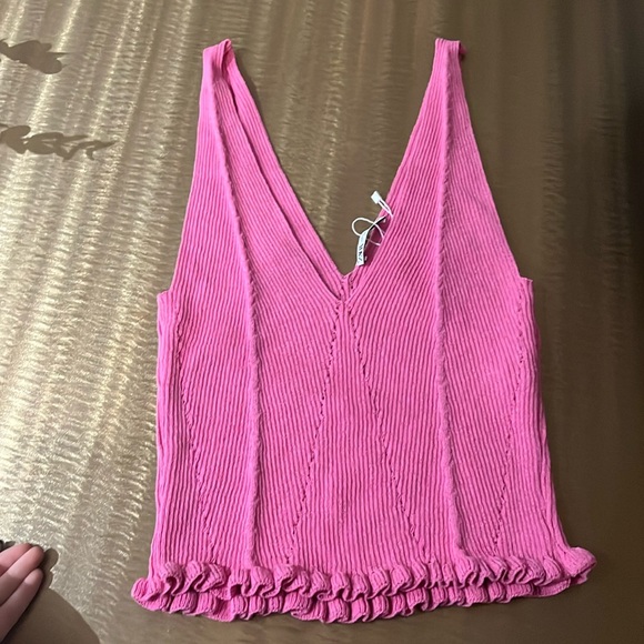 Zara Tops - Pink Knit Zara Ruffled Top